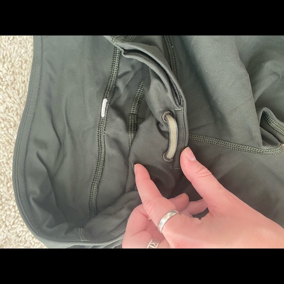 Green lulu lemon leggings - Picture 3 of 5